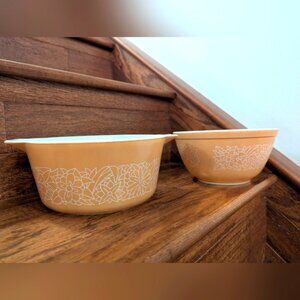 Vintage Pyrex - Woodland Brown Mixing Bowl 402 &  Pyrex 474-B Casserole Dish